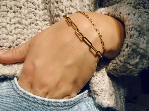 Gold Dainty Chain Link Bracelet - Image 4