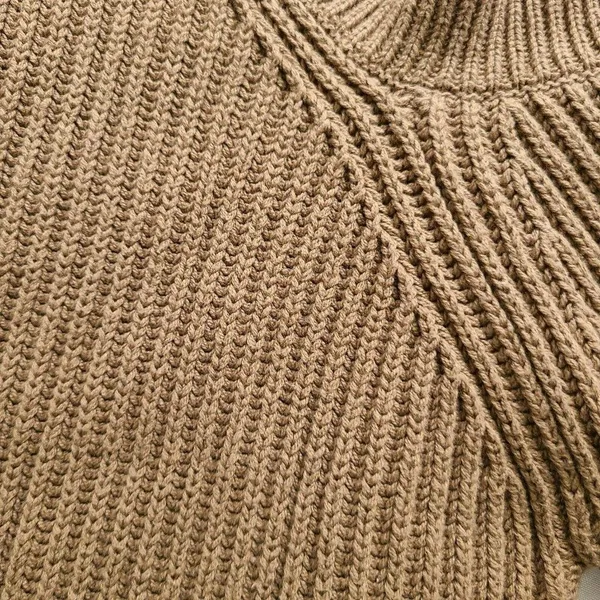 Guess‎ Small Brown Cold Shoulder Pullover - Image 8