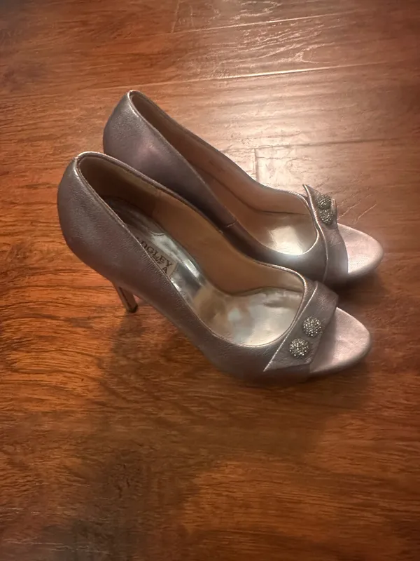 Chrome silver badgley Mischka peep toe formal heel - Image 6