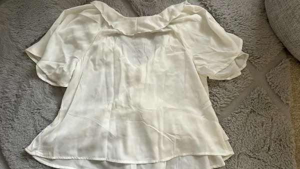 Old Navy blouse - Image 3