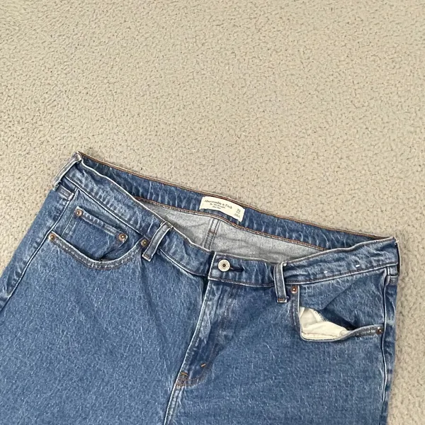 Abercrombie Fitch The 90s Straight Mid Rise Jeans Women 33(38x28) Medium Wash - Image 2