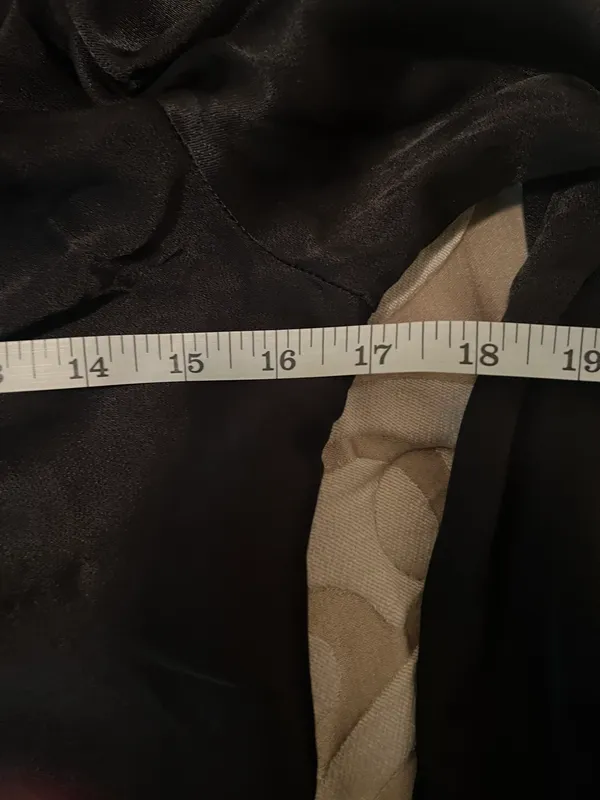 The Label Shannon Top, Size Small - Image 9