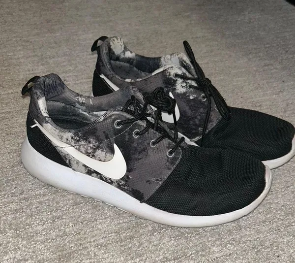 Nike  - Image 9