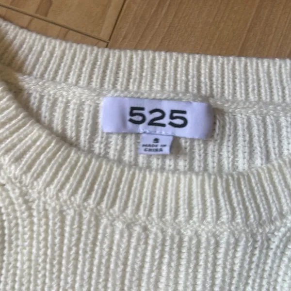 525 Sweater - Image 2