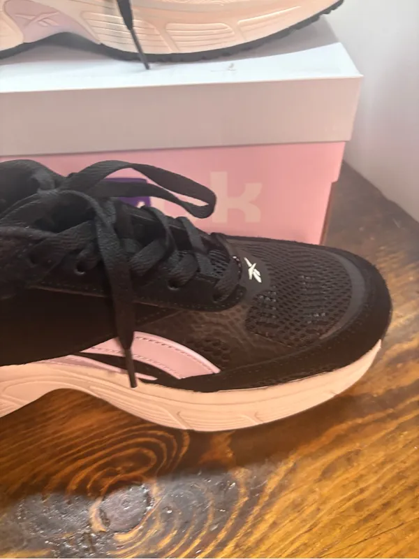 Reebok‎ Black And Lavender Sneakers Size 11 - Image 2