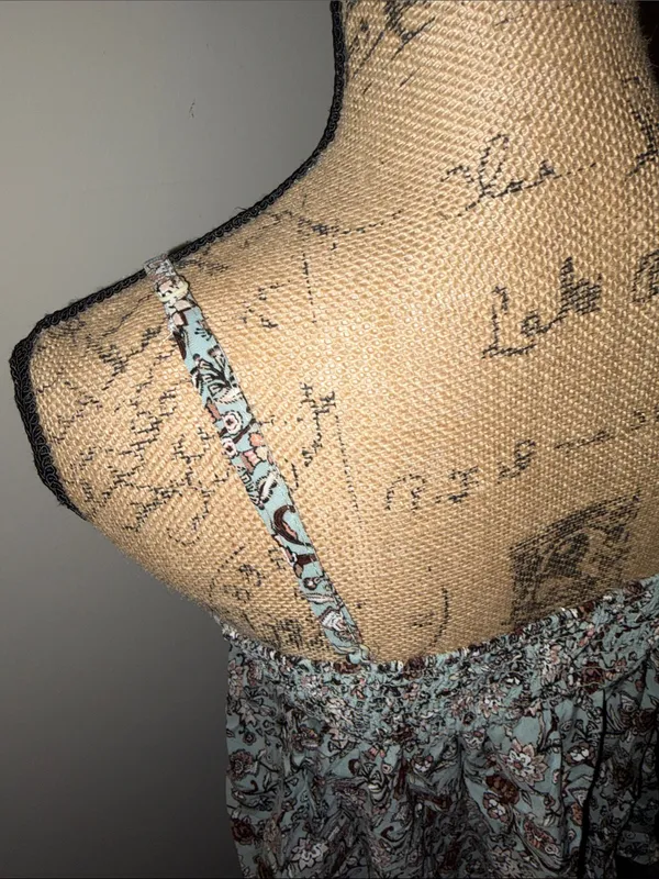 Floral Lace-Trim Camisole Tank Top in Sage Blue - Image 5
