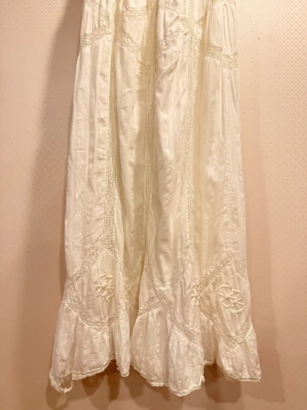 Free People Hi Hello White Cotton Smocked Strapless Lace Trim Midi Dress Size M - Image 9