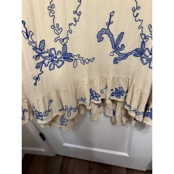Free People Embroidered Boho Mini Dress Cream Blue Floral V-Neck Peasant Medium - Image 7