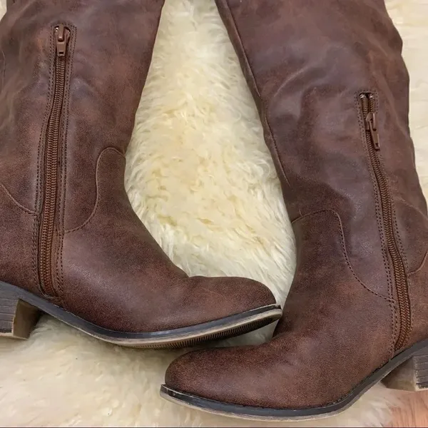 Knee high vegan leather distressed look boots - Image 3