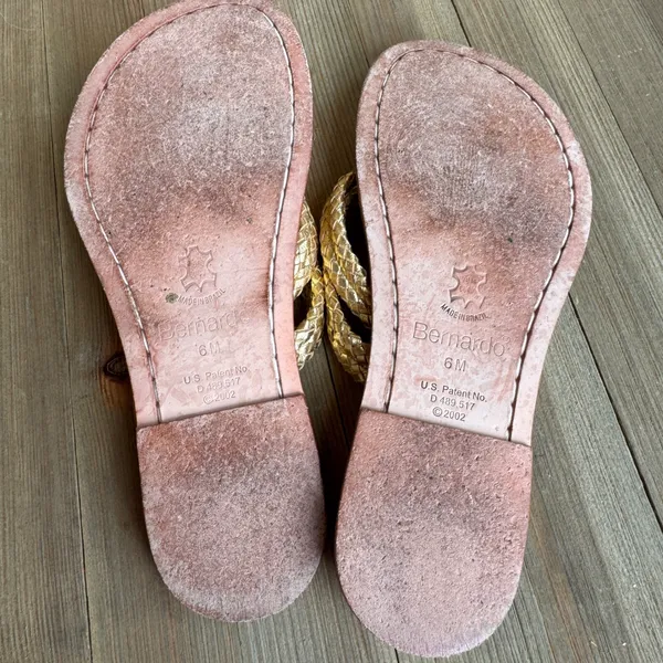 Bernardo Miami Gold Metallic Braided Leather Thong Sandals Flat Size 6M - Image 2