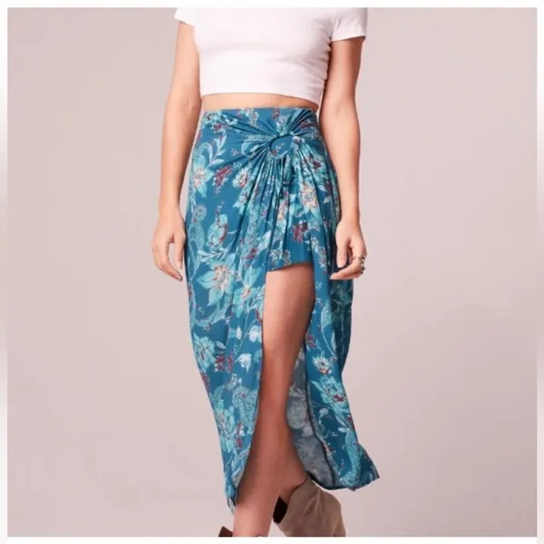 band of the free NWT Celine Floral midi skirt/ small - Image 2