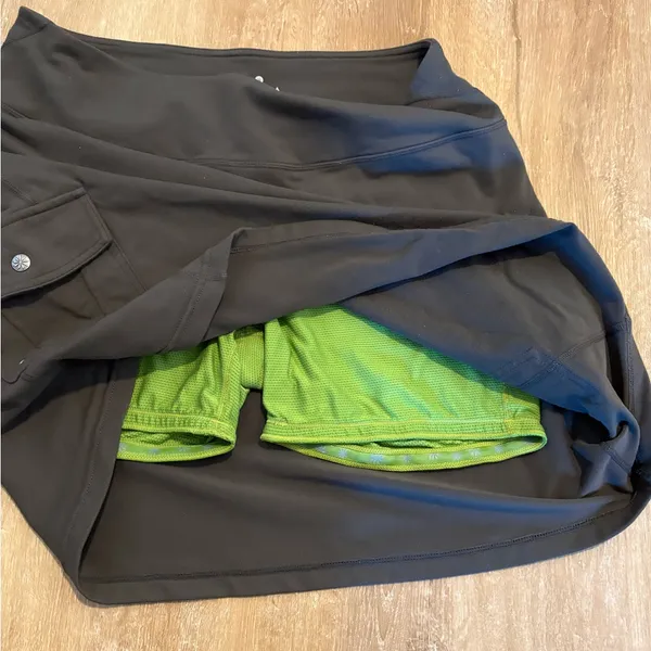 Athleta Oasis Cargo Skort - Image 4
