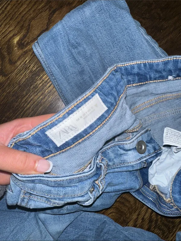 Zara Low Rise Bootcut jeans 0 - Image 4