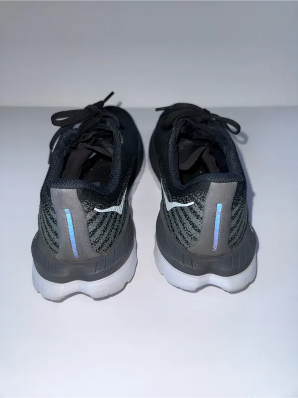 Hoka Mach 5 Black and Gray Athletic Sneakers with White Sole - Image 3