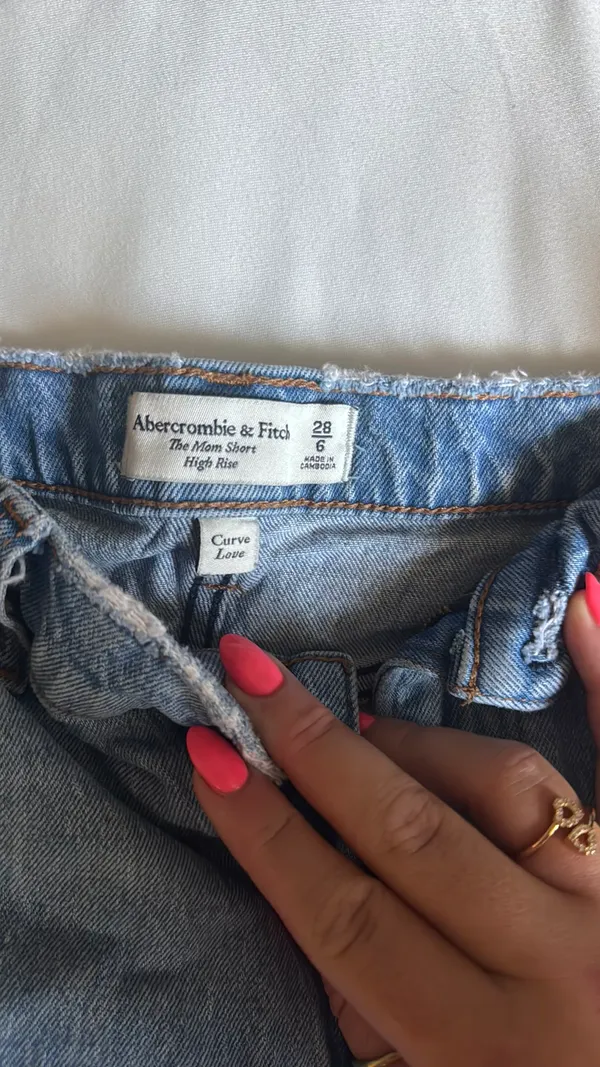 Abercrombie High-Rise Mom Shorts Curve Love - Image 2