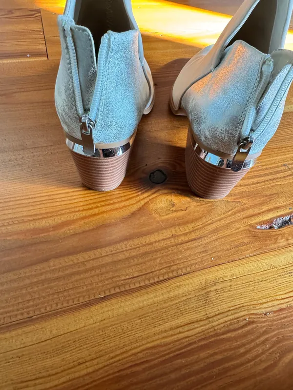 ZBY Suede block heel booties Blue Size 8 - Image 3