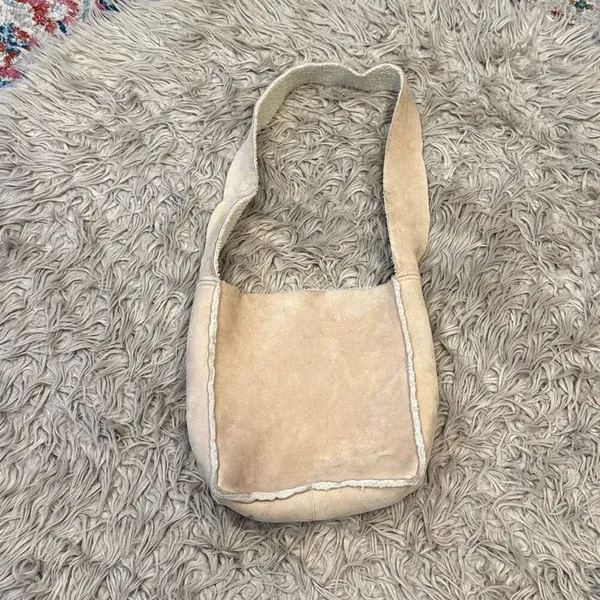 Vintage y2k GAP sherpa faux suede purse - Image 6