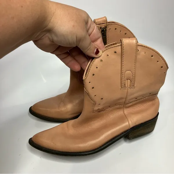 Lucky‎ Brand Chantelx pink leather ankle cowgirl boots size 8 - Image 7