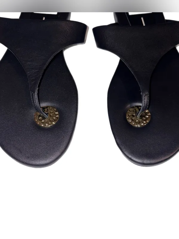 Dolce Vita Kittle Thong Sandals Leather Gold Embellishment Brand NEW Size- 7 - Image 5
