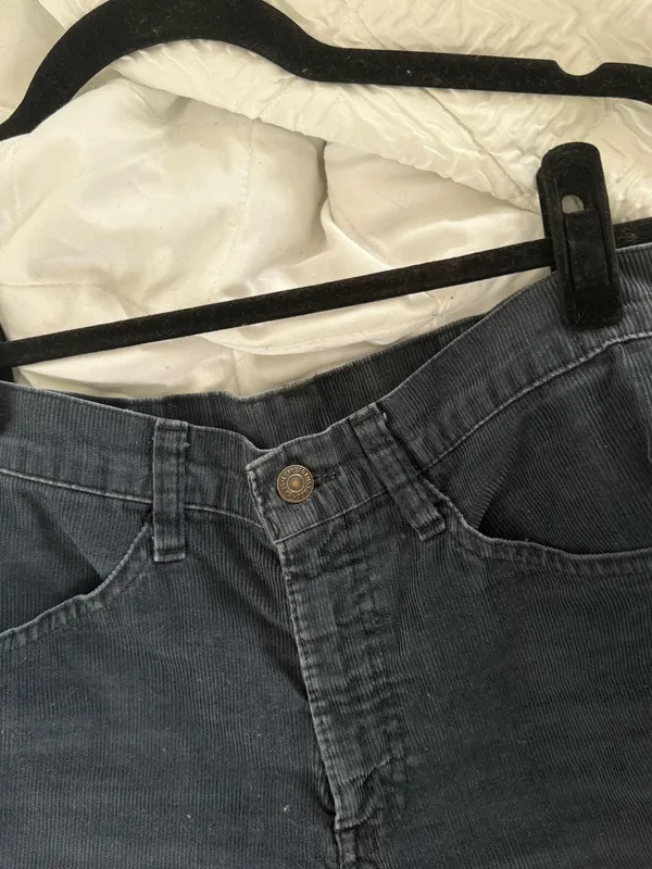 Vintage Distressed Levi's Cord Shorts - Image 3