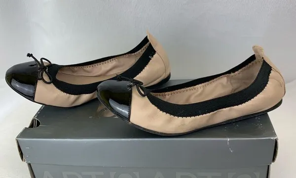 Apt 9 Black/Tan Flats Women’s Size 6.5 - Image 2