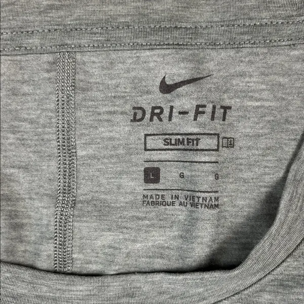 Nike Heathered Green Dri-Fit Short Sleeve Tee Size: Large - Image 3