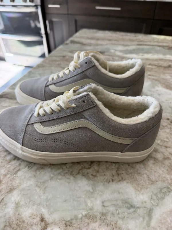 Vans Women's Grey Suede Low-Top Sneakers Old Skool Cozy Hug Size 7 - Image 2