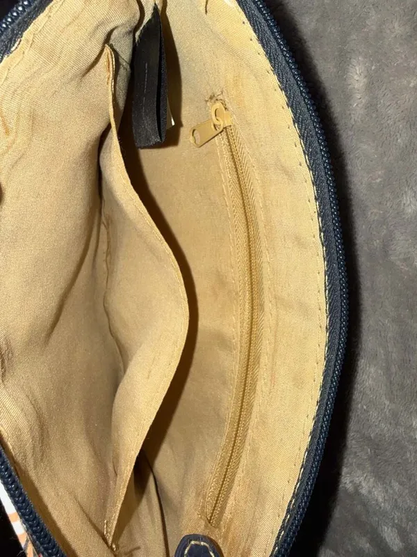 Stone & Co. Paisley Print Multi-Pocket Crossbody Bag - Image 12