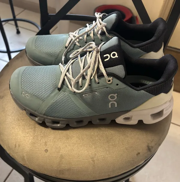 8.5 On Cloudflyer 3.0 Turquoise | sea glacier waterproof Women Running Shoes. - Image 3