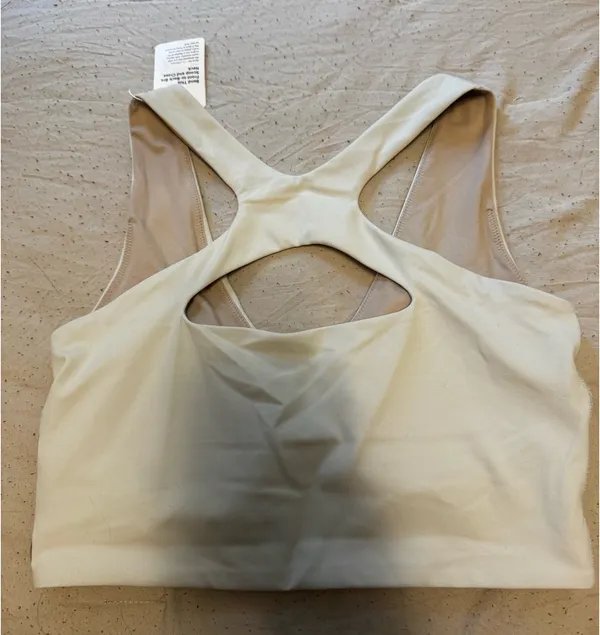 Lululemon Bend This Scoop & Bra Cross Light Support White S/M - Image 2