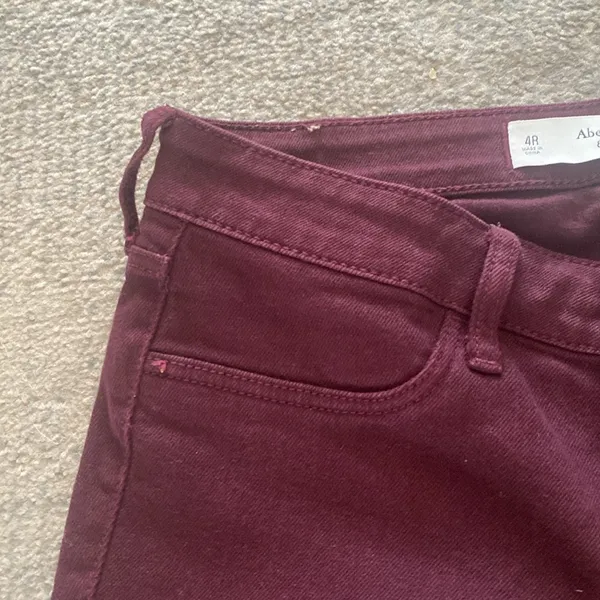 Abercrombie maroon jeans - Image 7