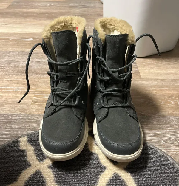 Sorel Winter Boots - Image 5