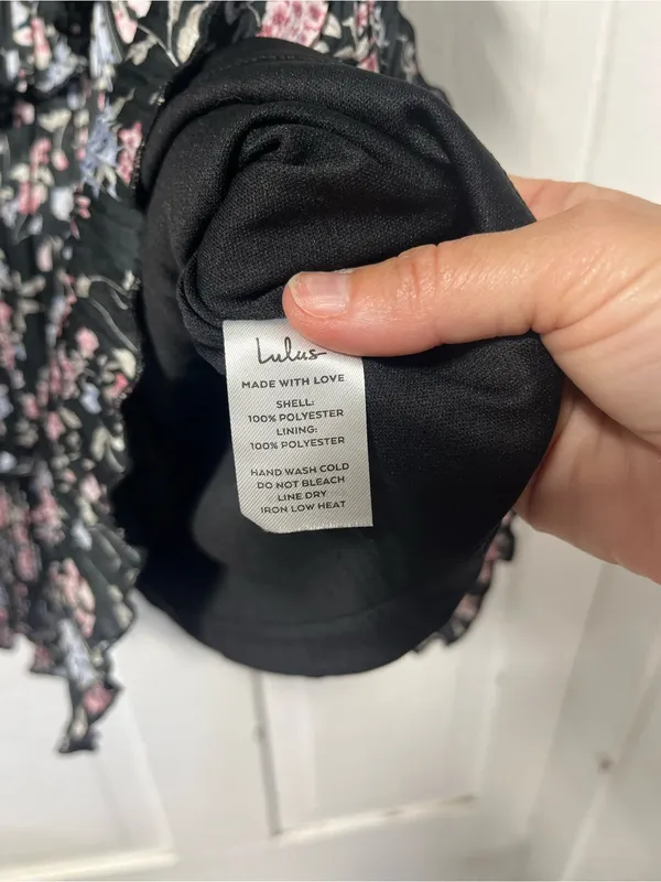 NWT Lulus Quaint Cutie Black Floral Pleated Tiered Mini Dress Size Large - Image 8