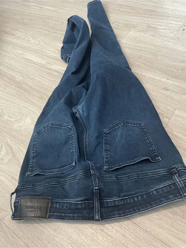 Express Women's Dark Indigo Straight Leg Jeans - Image 3