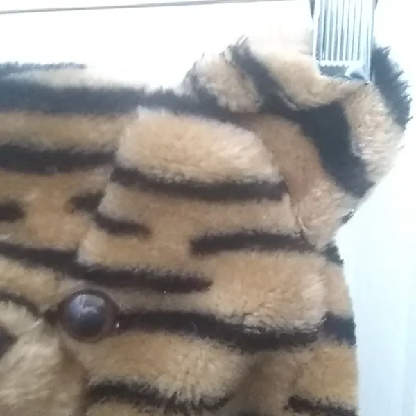 FINAL MARKDOWN Fun and funky tiger hat - Image 5