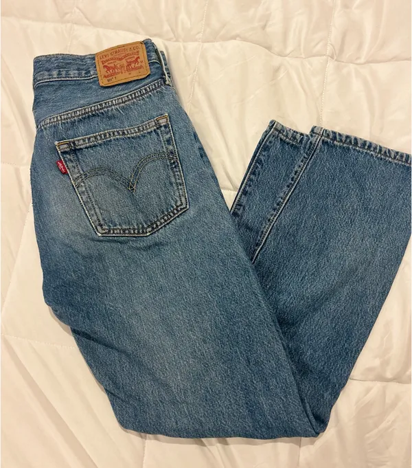 Levi’s 501 Tapered Button Fly Jeans - Image 2