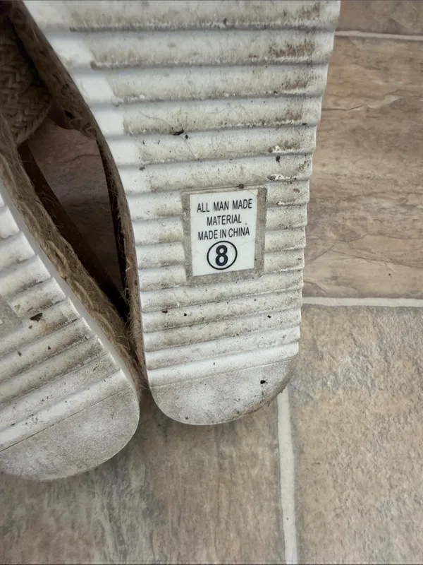 Women’s Size 8 Soda Sandals - Image 5