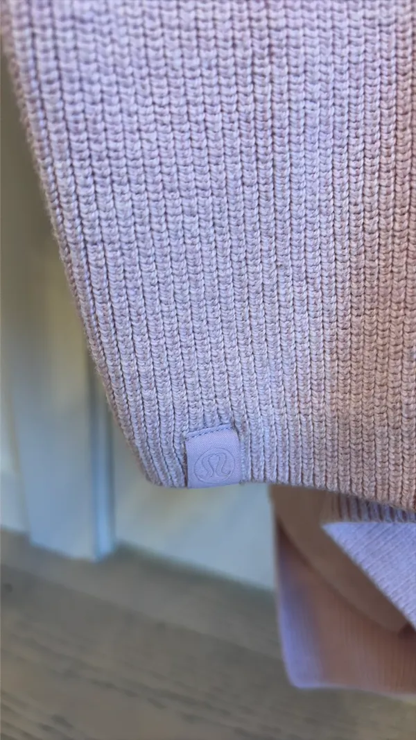 Lululemon sweater pink  - Image 4