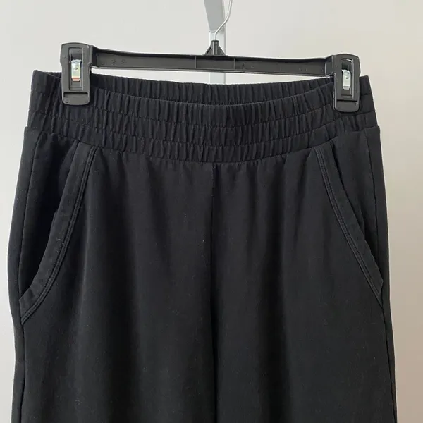 Alo Yoga XS Black Unwind Jogger Sweatpants High Waisted Pockets‎ Loungewear - Image 2