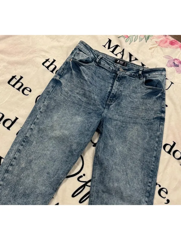 Cuidado con el Perro dark blue baggy high-rise jeans, Size 10. - Image 4