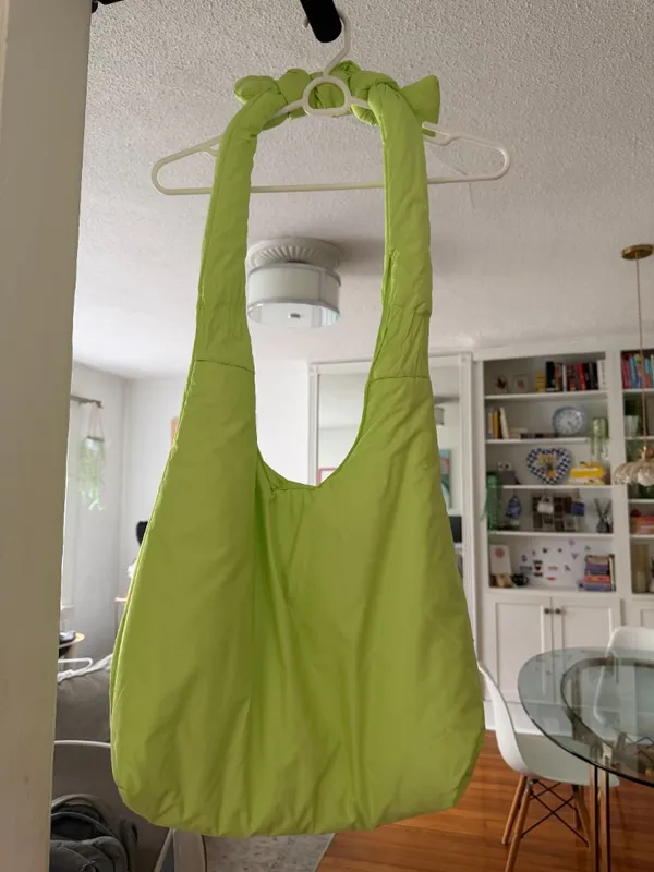 Lefrik - Biwa Puffy Bag Lime - Image 4