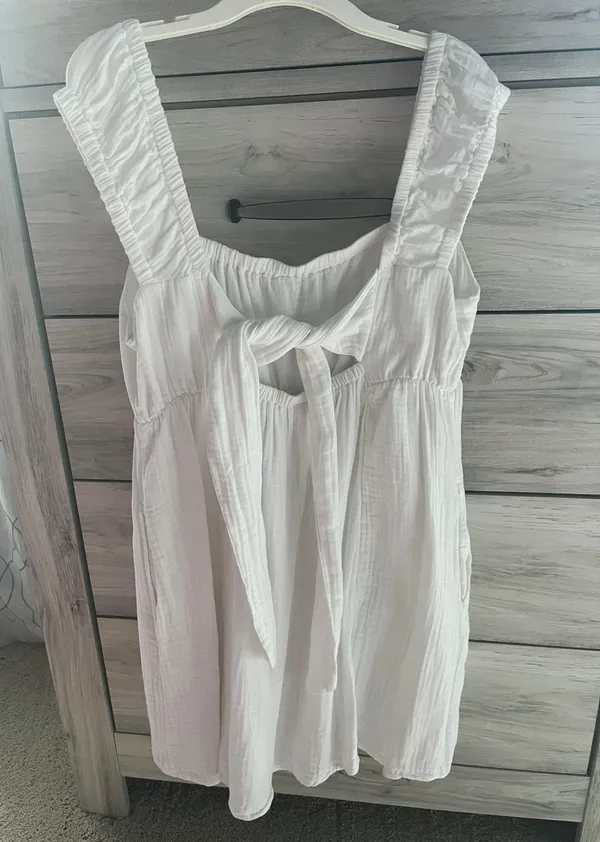 Old Navy White Dress - Image 3