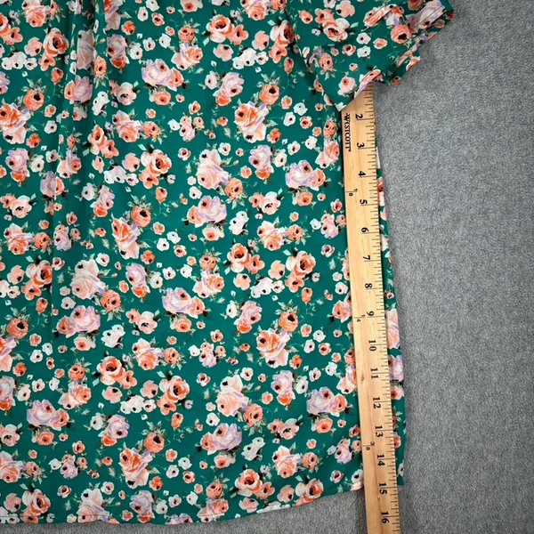 Pleione Green Floral Tiered Flutter Sleeve Blouse Women's Medium Round Neck - Image 6