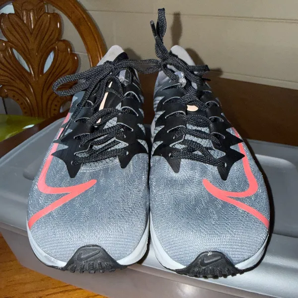 Nike Zoom Fly 3 Running Shoes | Gray &‎ Pink Blast | Women’s 6 - Image 5