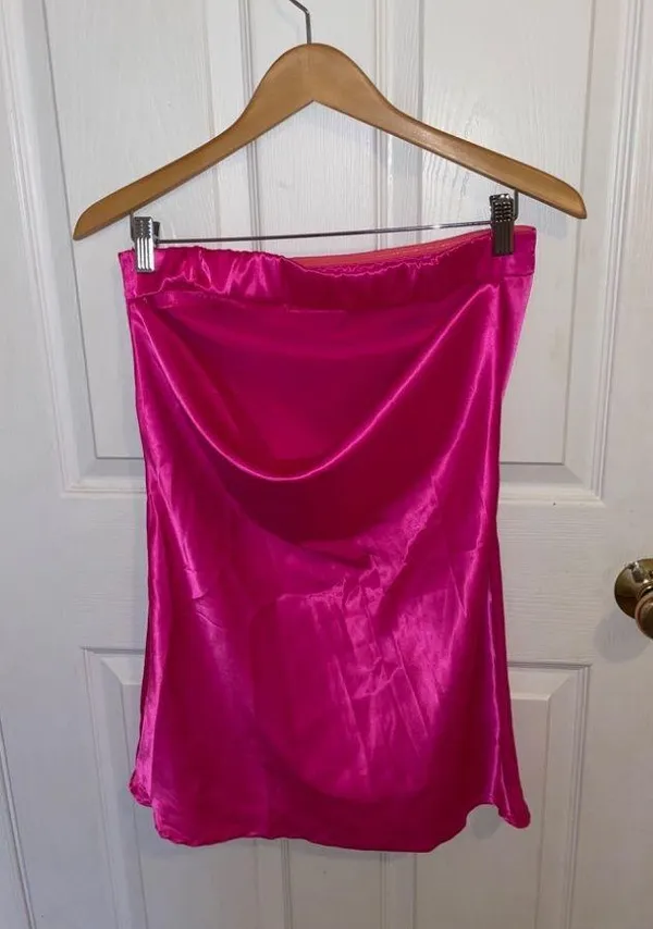 Strapless satin hot pink Dress - Image 2