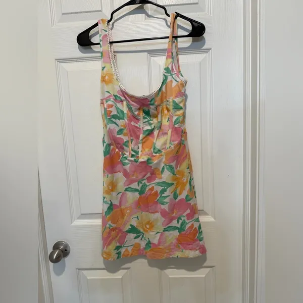 ASOS DESIGN mini corset dress Size 6 with trim detail in pastel floral. - Image 3