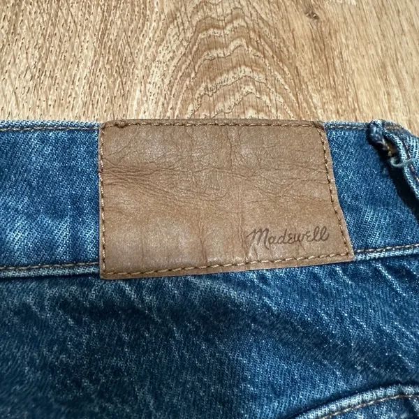 Madewell |‎ Women's The Perfect Vintage Medium Wash High Rise Tapered Jeans, 25 - Image 4