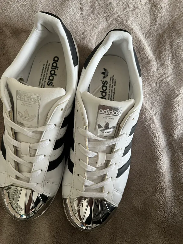 Adidas Superstar Tennis Shoes - Image 3