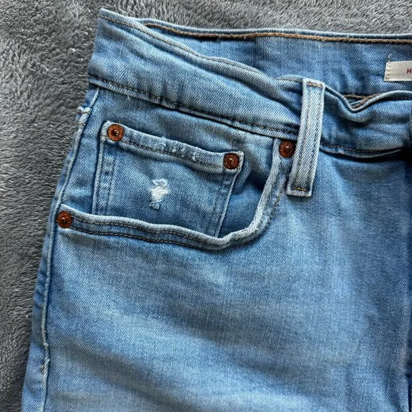 Levi High Rise Shorts Sz 30 - Image 6
