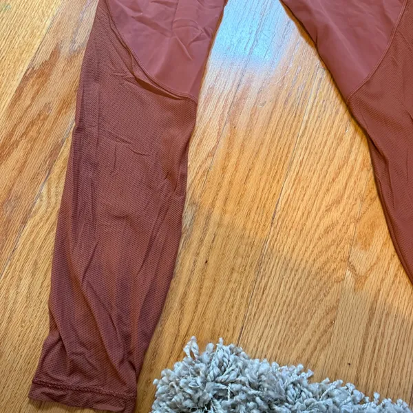 ⭐️lululemon athletica Women's Leggings in Rust Brown (Size 6) - Image 7